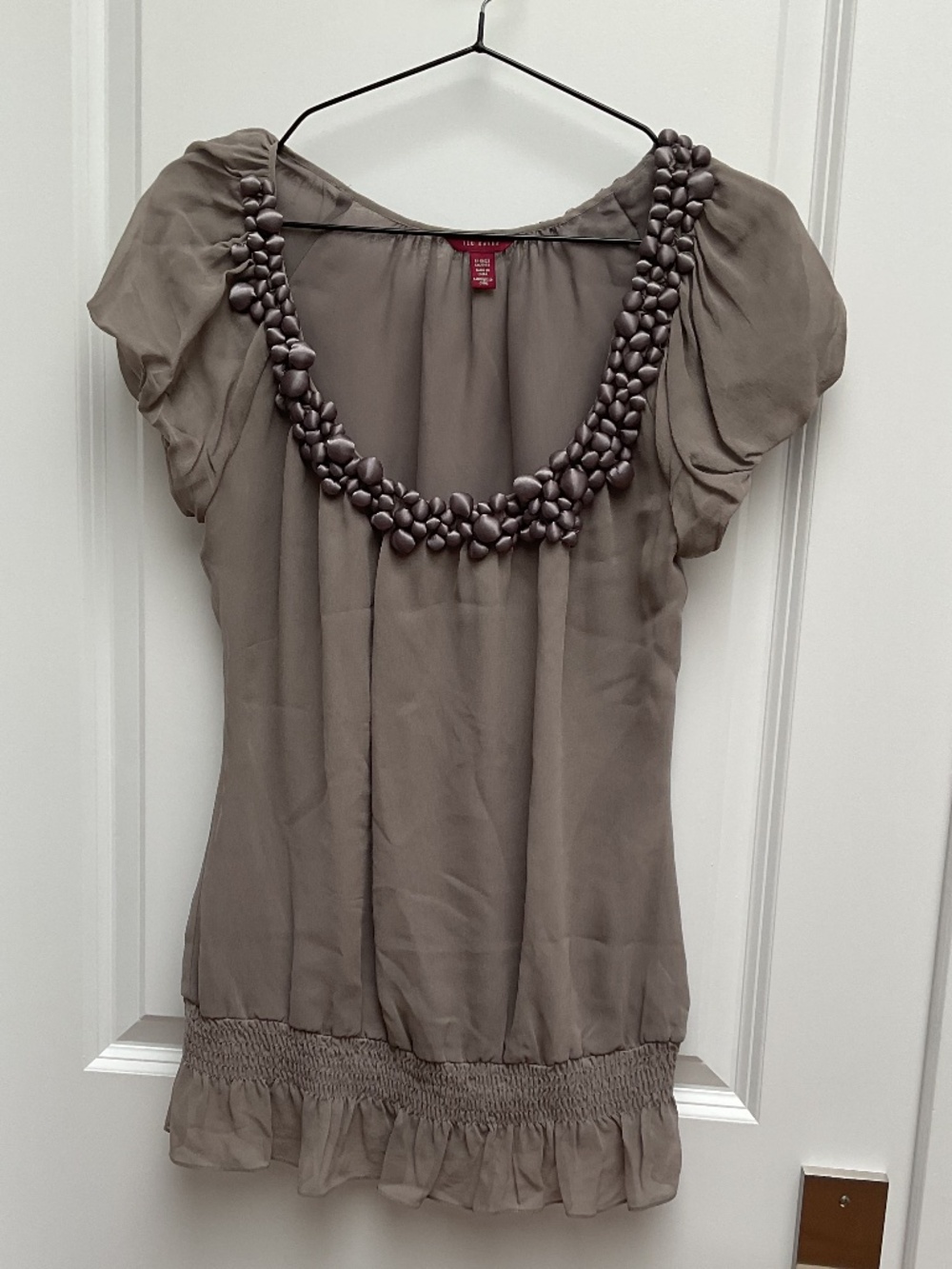 Ted Baker sz 1 Silk Blouse Top grey gray
